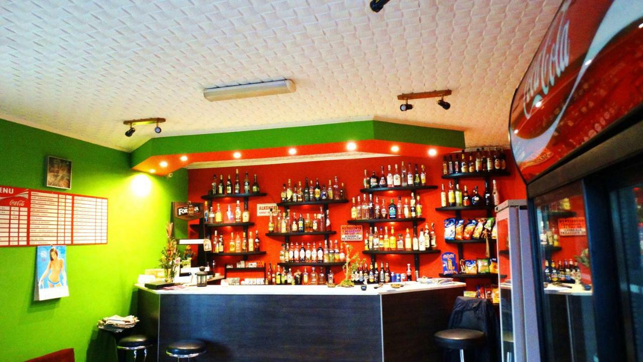 Osrodek Wypoczynkowy Oaza Hotell Kuznica Zbaska Exteriör bild